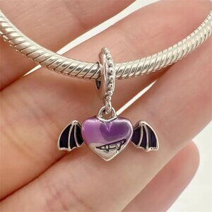 ✨✨Pandora Vampire Winged Heart Dangle Charm